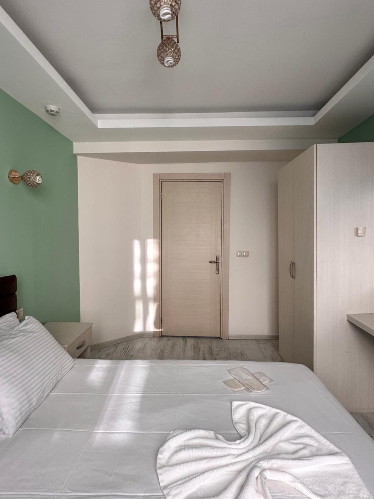 Centre Hotel Taksim Istanboel Buitenkant foto